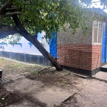 Одноповерхова квартира з земельною ділянкою