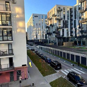 Продаж 2 кімнатної квартири по вул. Малоголосківська ЖК Плюс