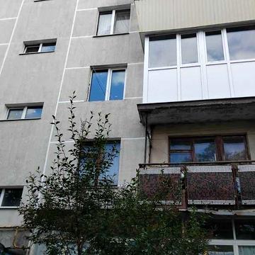 2-ка з окр. кімн. на 3-му пов. біля  II поліклініки (п3)
