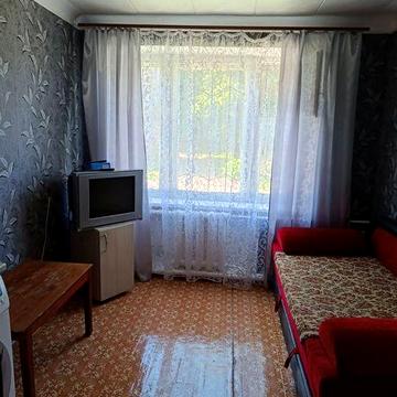 Здається кімната в Гуртожитку