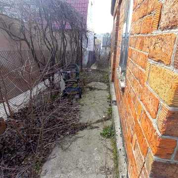 продам 3 комнатный дом в Днепре. Мирный,