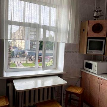 Продам 2-кімнатну сталінау район Літака