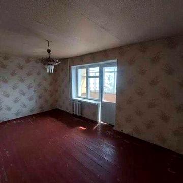 Продам 2 к.кв. на ХТЗ в высотном доме с раздельными комнатами