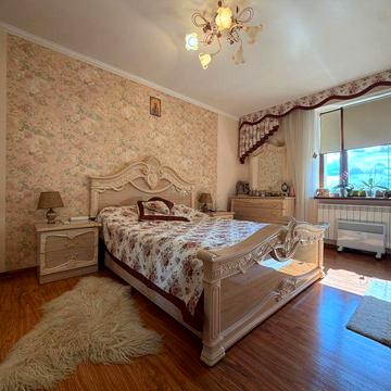 Продаж Ексклюзивної 3-кімнатної квартири (80м.кв.Власне опалення.) Вул. Гайдамацька.