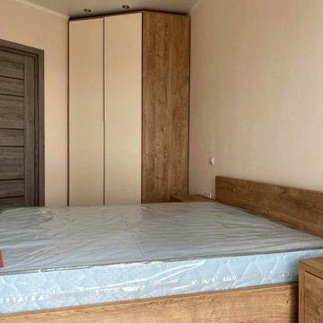 Продам повністю обладнану квартиру в НОВОБУДОВІ, район Озерна.