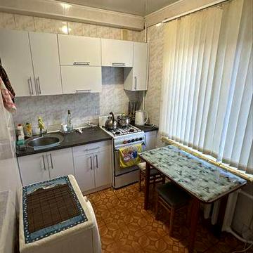 Сдам двухкомнатную квартиру, р-н Космос