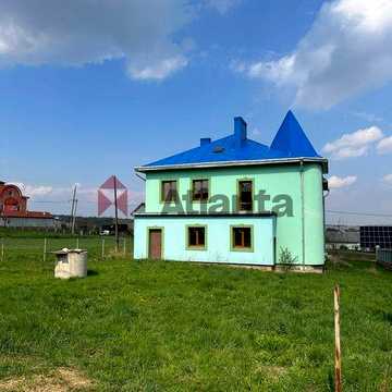 Продається просторий будинок у с. Кам’яна