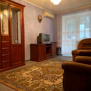 Аренда 2 комнатной квартиры ул.Рабочая 95А
