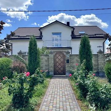 Продаж сучасного будинку в м. Рівне