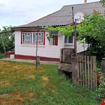 Продається будинок в селі