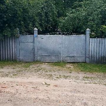 Продається домогосподарство в живому стані м.Тростянець  Сумська область