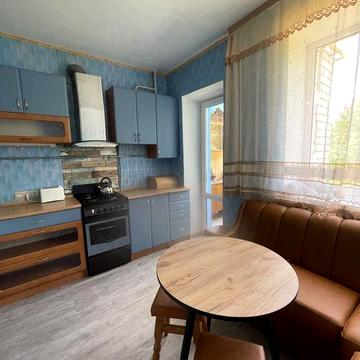 Здам в  довгострокову оренду власну 2-кімнатну квартиру в ДОСах.