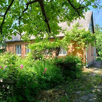 Пропонуємо до продажу будинок поряд з центром.