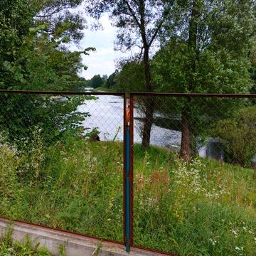 Продаж будинку на березі р.Снов, с.Макішин