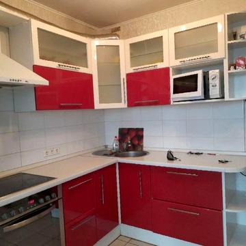 Продам 2к. квартиру Милославська 32/51 А