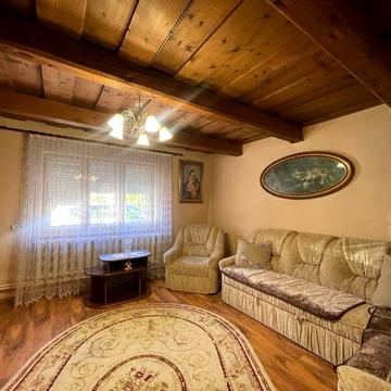 Здається в оренду будинок в місті Хуст. Центр