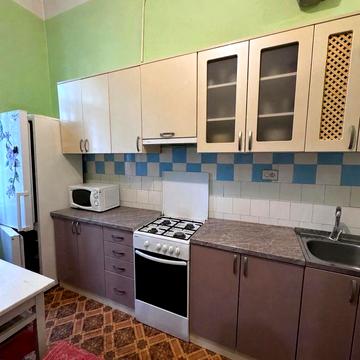 Продається 3-х кімнатна квартира в польському будинку по вул. І.Франка