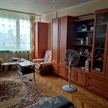 Харківське шосе 2 а, метро Дарніца