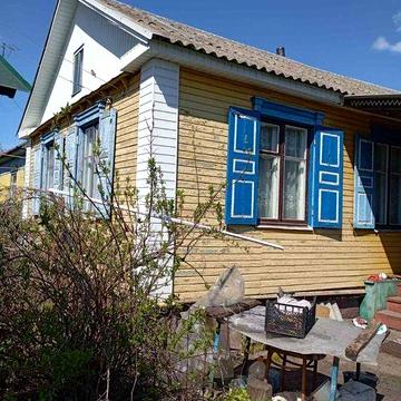 Продам будинок із земельною ділянкою в м. Бахмач