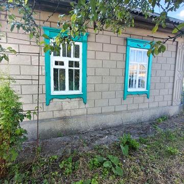 Продам будинок з усіма комунікаціями