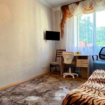 Продаж(продам) двокімнатної(двухкомнатную) квартири(квартиру), дешево, Харків! В дуже гарному стані!