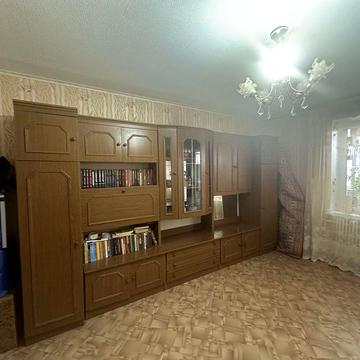 Продам 2-кімнатну квартиру, вул. Морозова