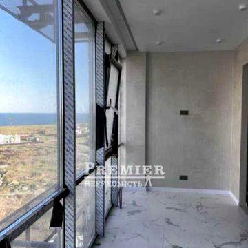 Продам 1 кімнатну квартиру біля моря.