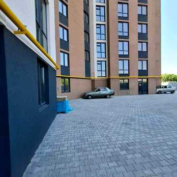 Здана новобудова, Виставка, однокімнатна квартира з крутим плануванням