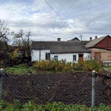 Здолбунів будинок під реконструкцію