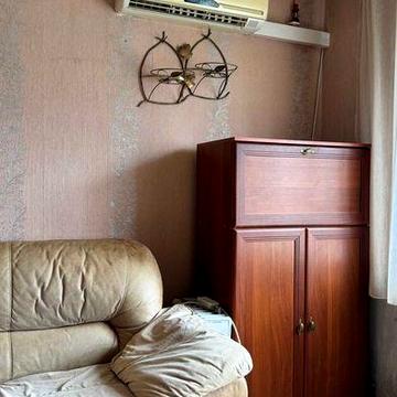 Gy Продам 1 кімнатну гостинку Нові Будинки вул. Каденюка