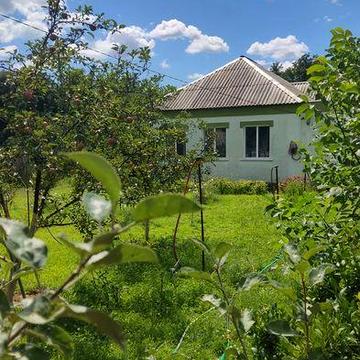 Будинок в затишному місці