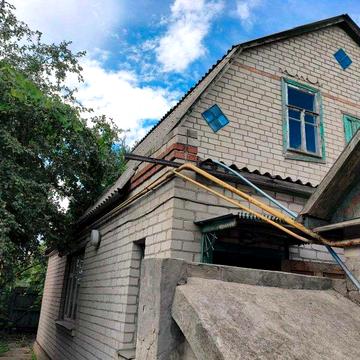 Продам будинок у селищі Коротич.