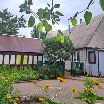 Продам будинок в с. Печеніги , працюемо  з сертифікатом  Е-відновлення
