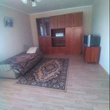 Здається 1кв на Вишенці 12000+