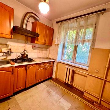 Срочная продажа! 3х комнатная квартира 62м2 Кирпич Газ Средний этаж Краснова/Толбухина 41000у.е