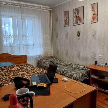 Здам кімнатну проживання з власницею  біля "Велмарт"