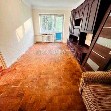 Без комісії Продаж 1 к квартири в цегляному будинку Пасхаліна 7-А Харківське шосе ЖД Дарниця Гаспринського Нова Дарниця, 1000 дол/кв.м.