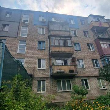 Продам 3 кімнатну квартиру по Героїв  правого сектору  ( югок)