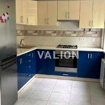 Продам 3-х кімнатну квартиру. 63квм. Газ. Держпрограми. Неходи 5