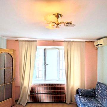 2-кімнатна квартира • 50 м² • Низ проспекту О. Поля