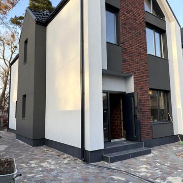 Гетьманська, 8