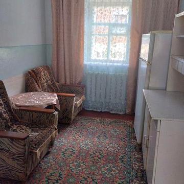 Сдам домик из 3 комнат и кухни целым или комнатами