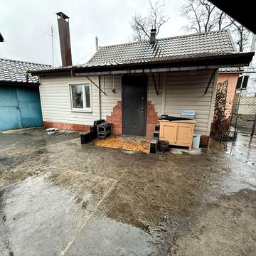 Продаж затишного будинку