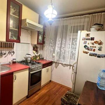 Оренда 2к кв на вул. Р. Атаманюка