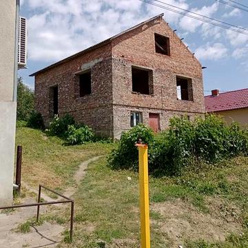 Будинок (незавершене будівництво)