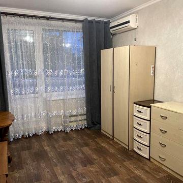 Сдам 1 кв метро Студенческая Валентиновская 5000 гр.