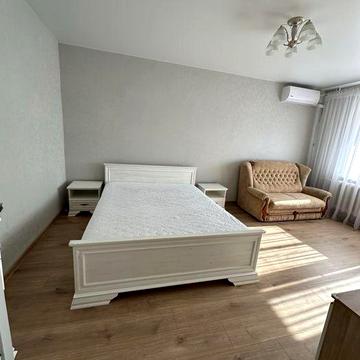 Оренда квартири Лариси Руденка,21,метро Позняки.
