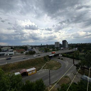Продам 2-х кімнатну квартиру на Вокзальній