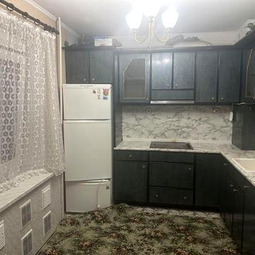 Центр 1 кімнатна біля готелю Киів