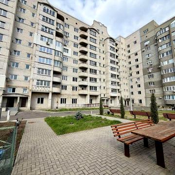 Продаж квартири у Центрі міста в новому домі, вул. Садова